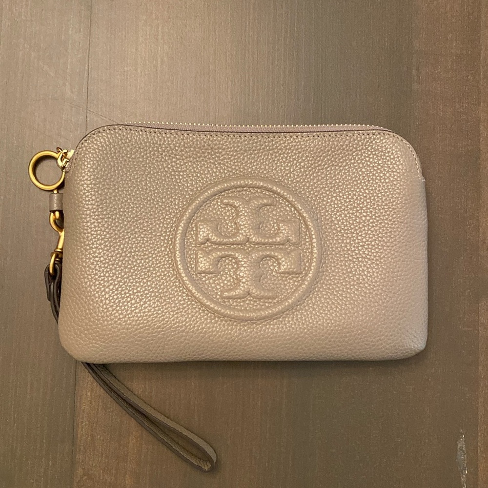 Tory Burch small clutch wallet
